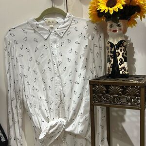 Heart lovers, black and white heart shirt   100% rayon. Large.
